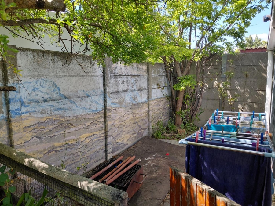 To Let 1 Bedroom Property for Rent in Parow Western Cape